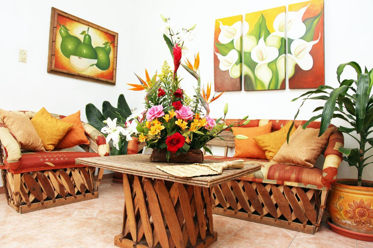 Hostal Casa Blanca Comala Luaran gambar