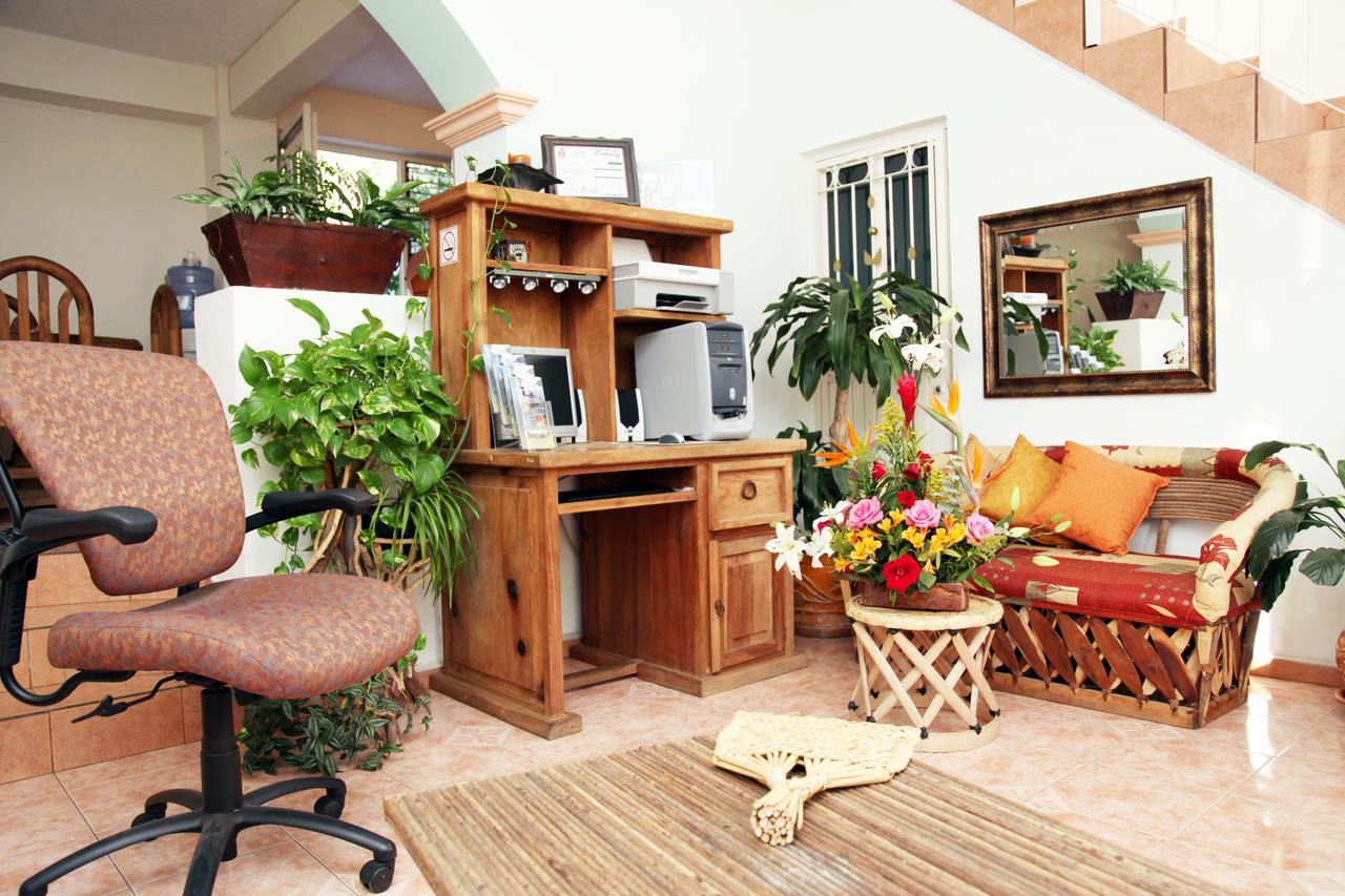 Hostal Casa Blanca Comala Luaran gambar